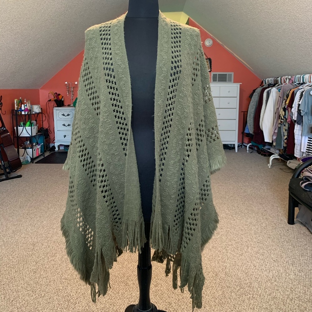 Lizard Thicket cardigan/ poncho